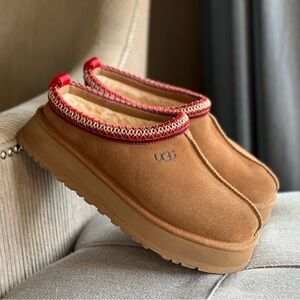 UGG Tazz Slipper